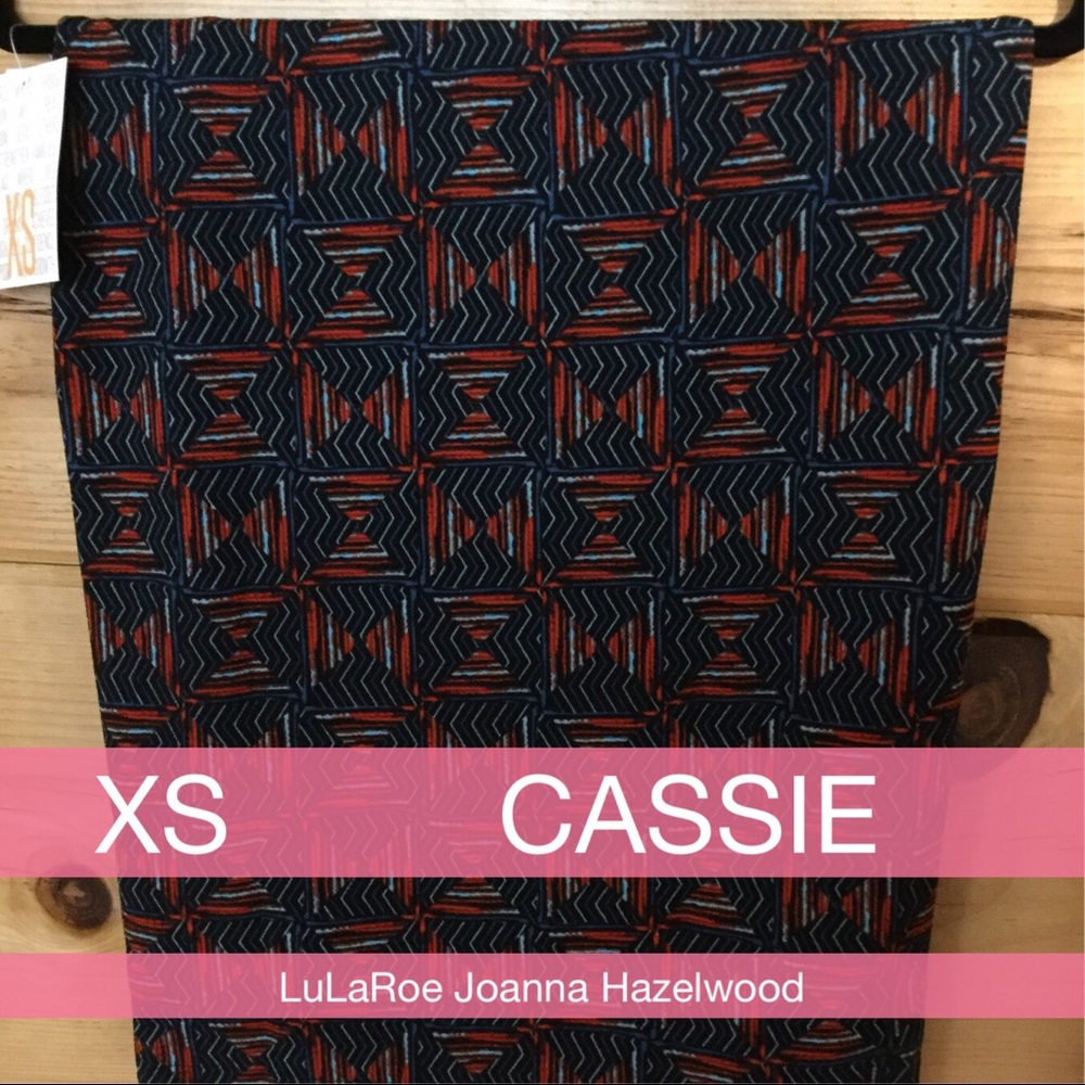 NWT XS LuLaRoe Cassie Skirt